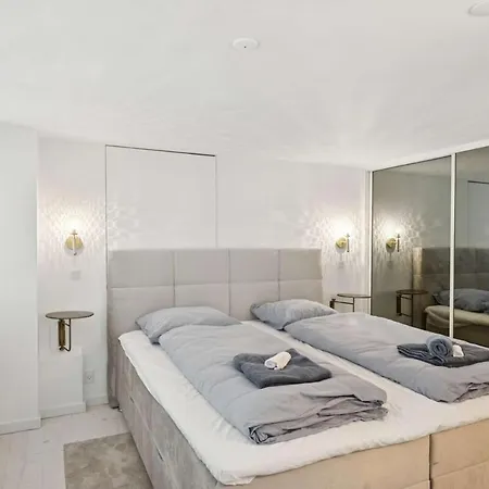 Central Apartment Apartament Rudkøbing